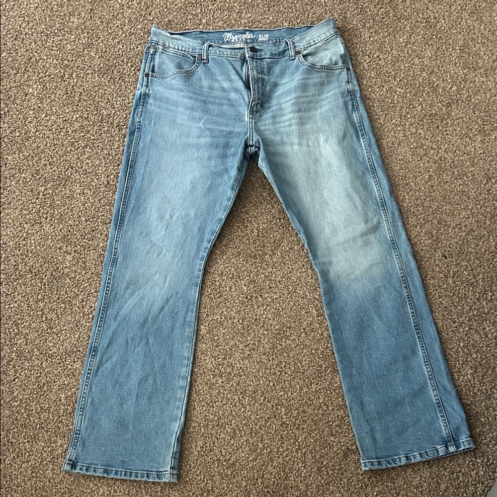 Wrangler Classic Light Blue Straight Jeans